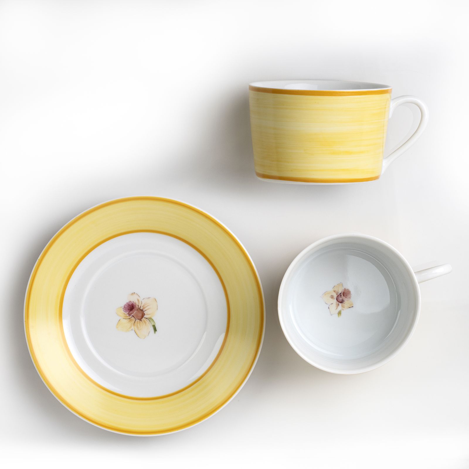 Tea Cup & Saucer
